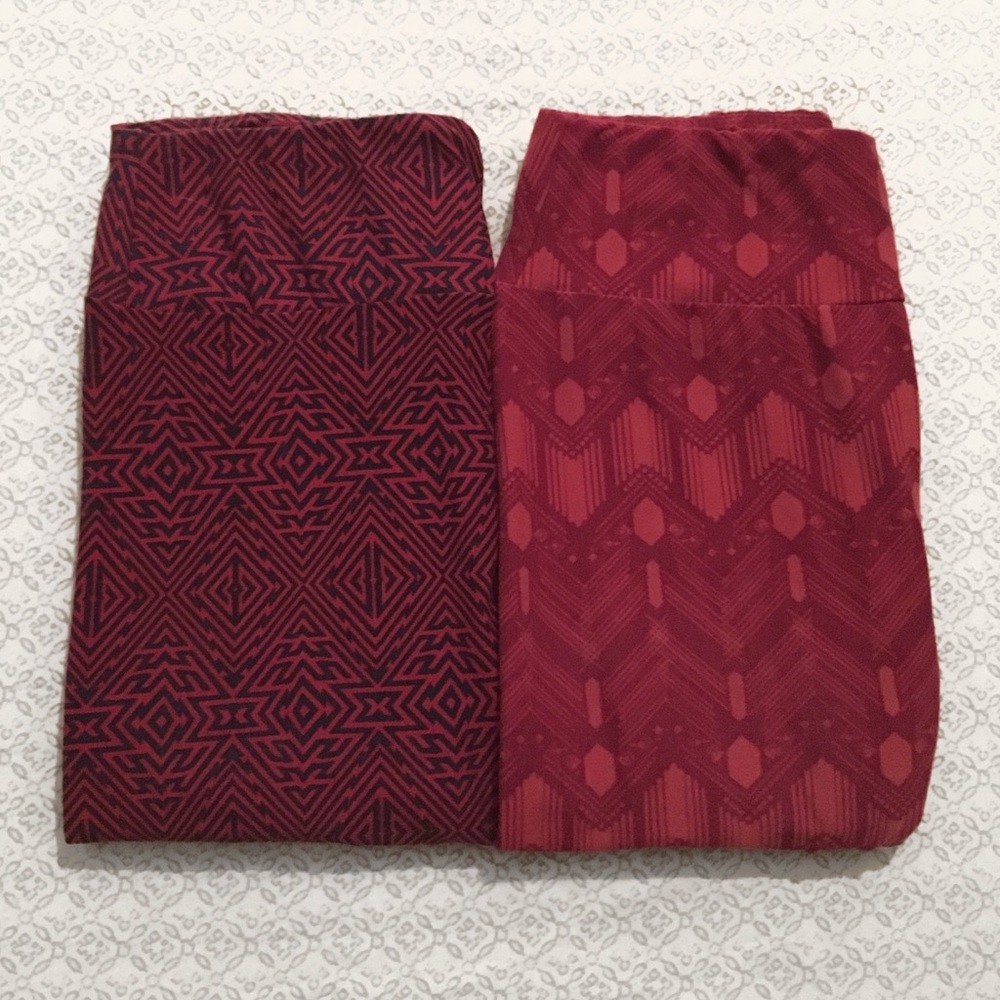 LULAROE LEGGING BUNDLE red tribal print one size